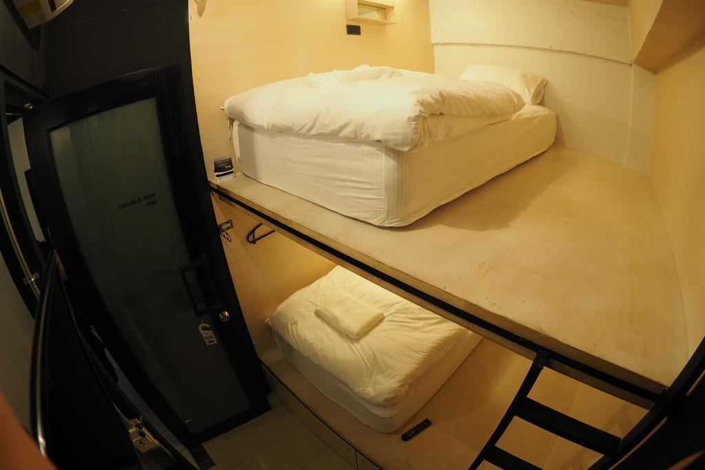 הוסטל Box Poshtel Phuket מראה חיצוני תמונה