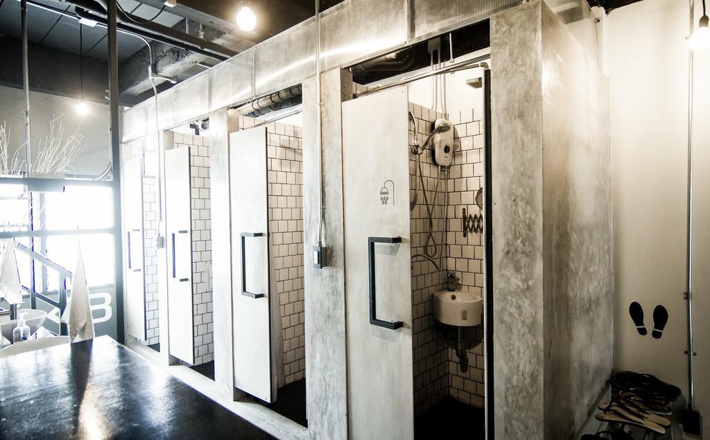 הוסטל Box Poshtel Phuket מראה חיצוני תמונה